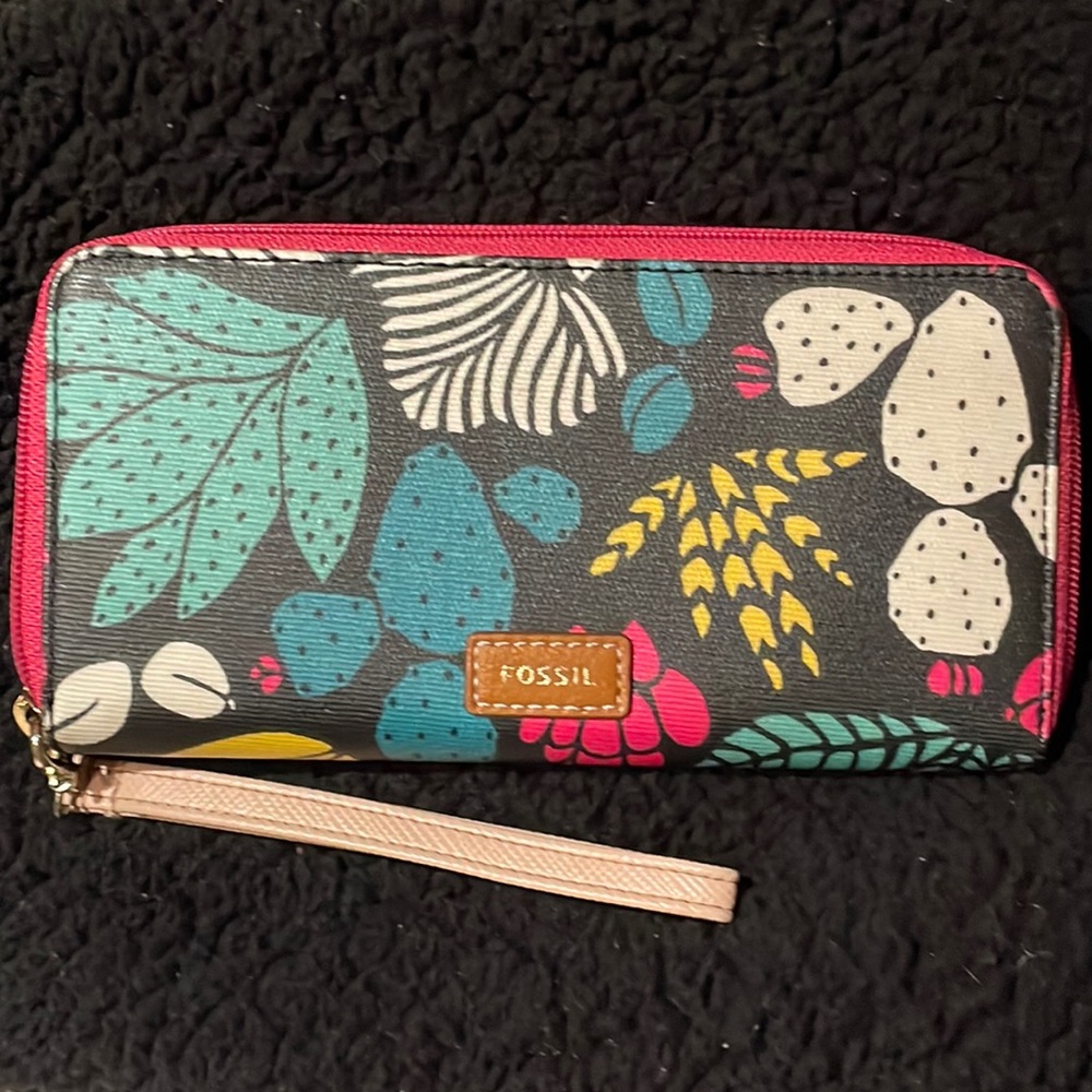 Fossil Wallet - image 1